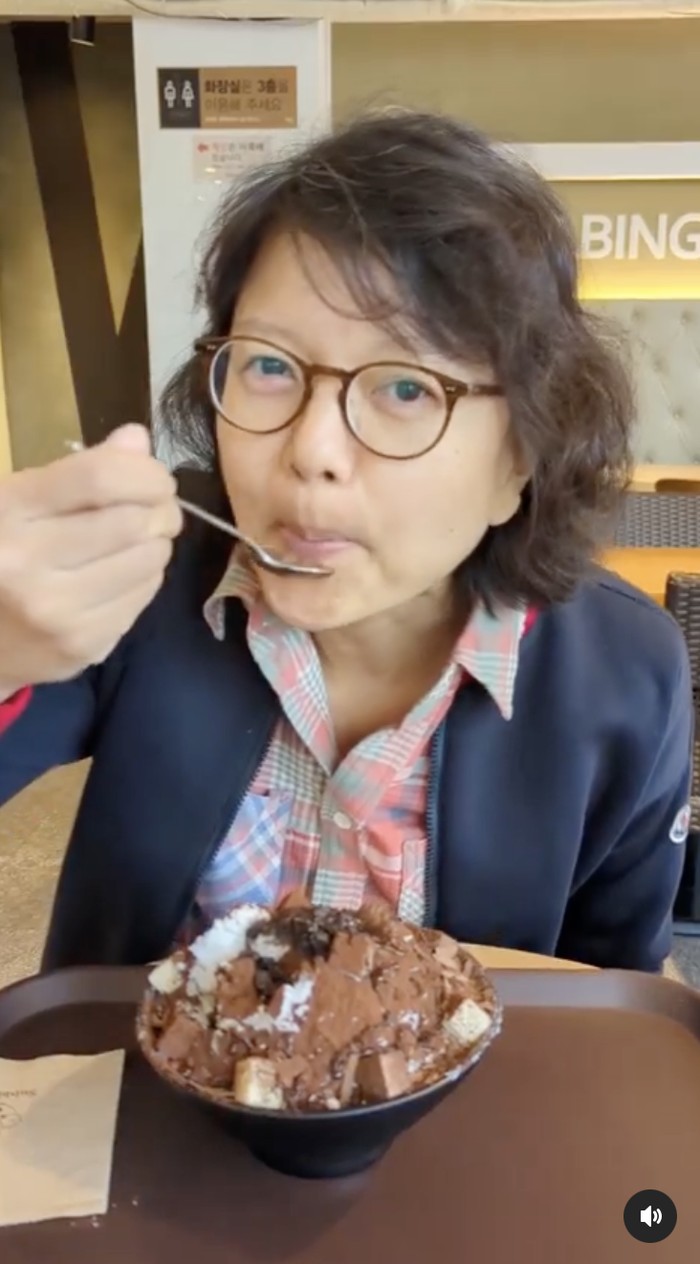 Grace Tahir Hobi Traveling Sambil Kulineran Enak, Ini Buktinya!