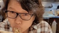 Di Jepang, Grace Tahir merekomendasikan makanan-makanan yang wajib dicoba. Dari kategori mie, ia menyukai tsukemen dimana kuahnya dipisah.