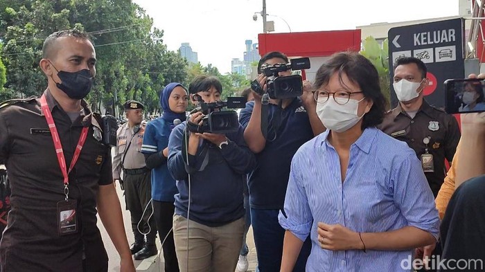Grace Tahir usai diperiksa KPK sebagai saksi kasus Rafael Alun. (Wilda/detikcom).