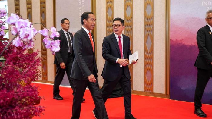 Jokowi di KTT Asean