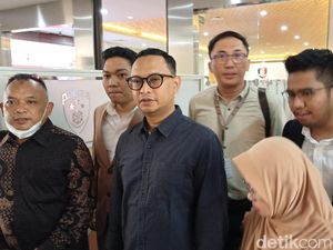 Ponakan Wamenkum Penuhi Panggilan Tersangka Bareskrim, Minta Tak Ditahan