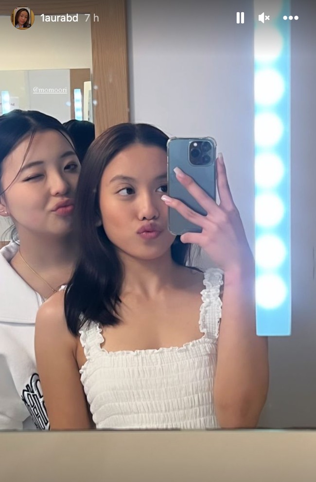 Laura Meizani atau yang biasa disapa Lolly lahir pada tahun 2007. Lolly merupakan anak Nikita Mirzani dari pernikahan terdahulunya dengan pria bernama Nasseru. Foto: Instagram/@1aurabd