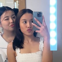 Laura Meizani atau yang biasa disapa Lolly lahir pada tahun 2007. Lolly merupakan anak Nikita Mirzani dari pernikahan terdahulunya dengan pria bernama Nasseru. Foto: Instagram/@1aurabd