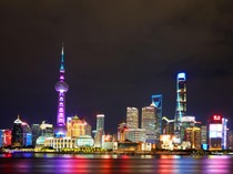 Topan Co-May Dekati China, 282 Ribu Orang Dievakuasi di Shanghai