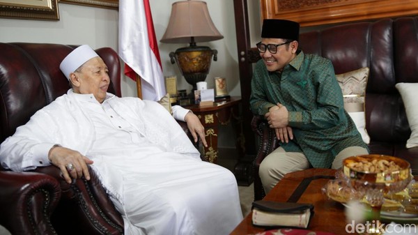 Momen Ketum PKB Cak Imin Temui Wapres Ke-9 Hamzah Haz