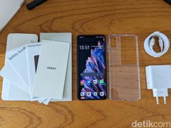 Unboxing Oppo Find N2 Flip yang Layar Eksternalnya Luas Banget