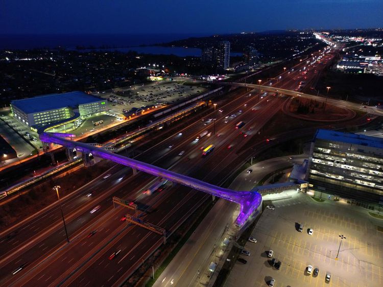Penampakan JPO Indoor Terpanjang di Dunia