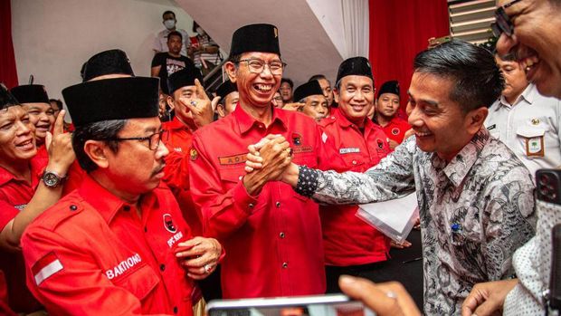 pendaftaran bacaleg PDIP untuk DPRD Surabaya