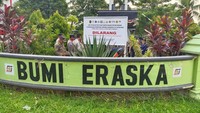 Kedua, penyitaan aset jaminan debitur atas nama PT Eraska Nofa berupa 168 bidang tanah seluas 290.810 m2 yang terletak di Jalan Kranggan Wetan, Kelurahan Jatirangga, Pondok Gede, Bekasi, Jawa Barat. 