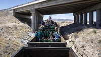 Para migran ini berasal dari negara-negara konflik. Mereka berjalan ke AS untuk mencari perlindungan.  