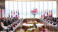 Pertemuan yang berlangsung di Komodo Ballroom, Meruorah Convention Center itu dihadiri oleh 21 delegasi pemimpin pemuda dari 10 Negara Asia Tenggara ditambah Timor Leste. Di antaranya, Vietnam, Malaysia, Kamboja, Laos, Thailand, Brunei Darussalam, Singapura, Myanmar, dan Filipina. PPI Dunia menjadi salah satu delegasi muda yang mewakili Indonesia. Foto: (PPI Dunia)