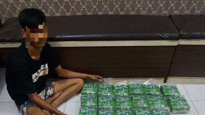 Pria bernama Lukmana ditangkap saat bawa sabu 27 kg. (Foto: Dok. Polda Sumut)