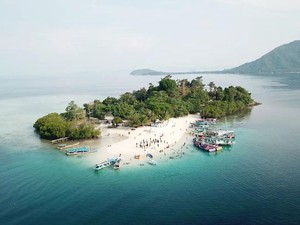 Melihat Keindahan Pulau Pahawang, Surga Dunia dari Lampung