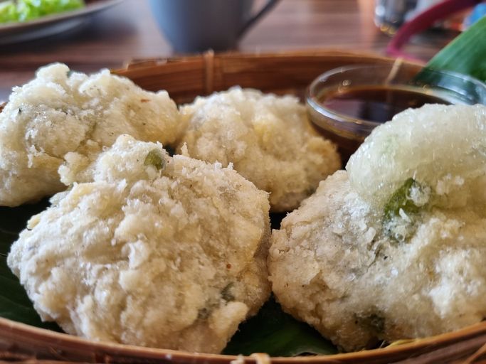 Singkong yang Dibawa Portugis Jadi Olahan Cireng dan Bakso Aci