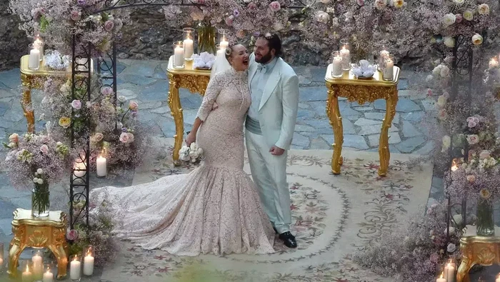 Sia dan Dan Bernad Menikah.