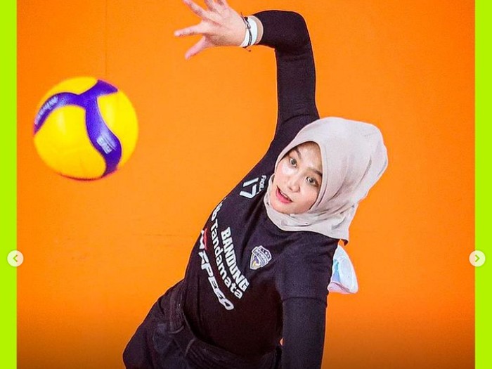 Sosok Wilda Siti Nurfadhilah Sugandi wanita yang pakai hijab pertama di ASEAN Games, viral dan menjadi sorotan publik.