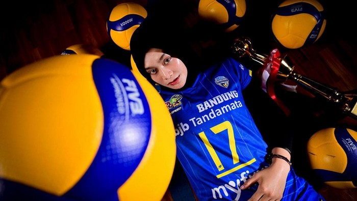 Sosok Wilda Siti Nurfadhilah Sugandi wanita yang pakai hijab pertama di ASEAN Games, viral dan menjadi sorotan publik.