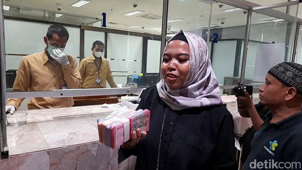 Pemilik yang rusak asal Pekalongan datangi BI Tegal