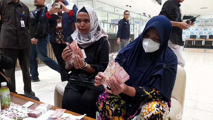Pemilik yang rusak asal Pekalongan datangi BI Tegal