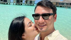 7 Foto Mesra Titi Kamal & Christian Sugiono yang Kini Diterpa Isu Selingkuh