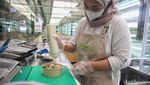 Di Restoran Salad Ini, Pengunjung Bisa Petik Sayuran Langsung Lho