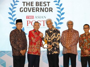 Ganjar Raih Penghargaan Gubernur Terbaik dalam Penerapan GCG-Inovasi BPD