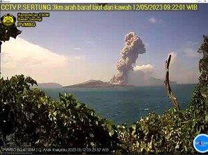 Anak Krakatau Erupsi Lagi, Tinggi Kolom Abu Capai 2,5 Km
