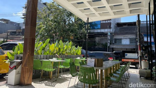 Ini ruko di Pluit, Jakarta Utara, yang disebut memakan badan jalan