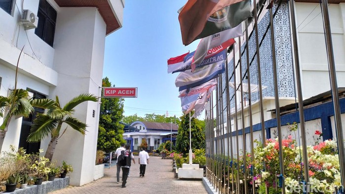 Kantor Komisi Independen Pemilihan (KIP) Aceh. (Foto: Agus Setyadi)