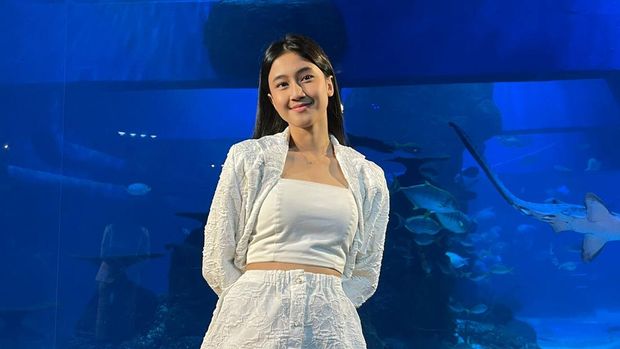 Keisya Levronka menangis saat bawakan lagu Tak Ingin Usai, ingat masa saat ia dibully.