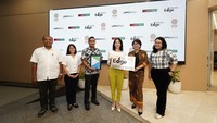 Penerapan sistem dan tindakan hemat energi telah menghasilkan penghematan energi sebesar 24 persen di Sun Plaza. Sementara itu, penggunaan keran hemat air dan sistem penampungan air hujan telah menghasilkan penghematan air 35 persen di Sun Plaza. Inisiatif-inisiatif ini menghasilkan penghematan biaya utilitas sebesar Rp 9.087,43 miliar. 