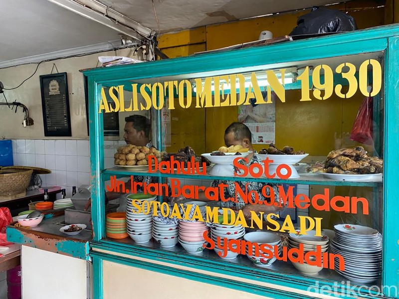 Mantul! Sarapan Akhir Pekan dengan Soto Medan Legendaris 93 Tahun