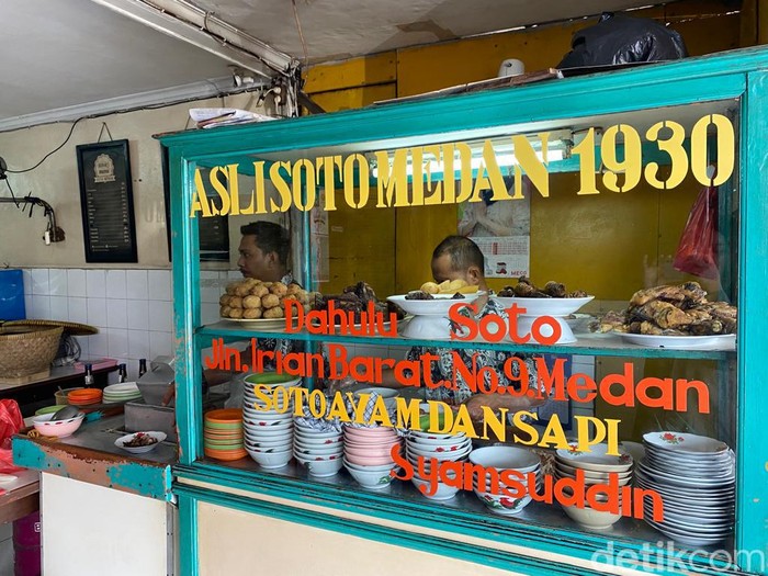 Mantul! Sarapan Akhir Pekan dengan Soto Medan Legendaris 93 Tahun Mantul! Sarapan Akhir Pekan dengan Soto Medan Legendaris 93 Tahun
