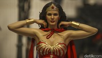 Meski beberapa action figure sudah terjual namun para pengunjung maupun kolektor yang ingin memesan masih dapat melakukan pre-order. Foto: Rifkianto Nugroho/ detikcom