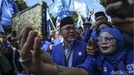 Momen Zulhas Daftar Bacaleg PAN ke KPU
