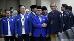 Momen Zulhas Daftar Bacaleg PAN ke KPU