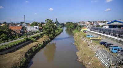 Potret Pembebasan Lahan di Rawajati Untuk Normalisasi Kali Ciliwung