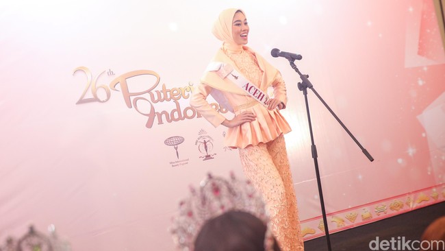 Inilah Insyira Muthia Khansa, finalis Puteri Indonesia 2023 asal Aceh. Wanita lulusan jurusan psikologi ini sehari-harinya bekerja sebagai model. Foto: Grandyos Zafna.