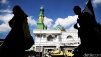 Ritual thudong dilakukan para biksu untuk mencari jati diri selain terkait dengan keagamaan. Selama perjalanan, para biksu akan dikawal Laskar Agung Macan Ali Nusantara yang merupakan komunitas muslim asal Cirebon.
