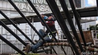 Nantinya kapasitas dan fasilitas halte Transjakarta akan ditingkatkan. Revitalisasi diprioritaskan bagi halte-halte kesulitan menampung lebih banyak penumpang.