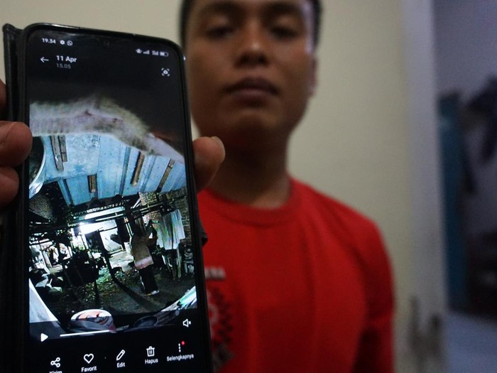 Siram cairan kimia Mojokerto