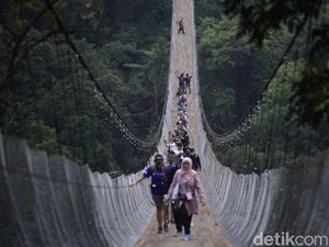 Daya Tarik Situ Gunung Suspension Bridge, Jembatan Gantung Terpanjang di Asia Tenggara