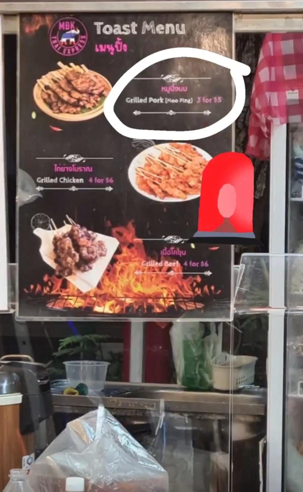 Wanita Muslim Jual Sate Babi, Gerainya Disorot Netizen!