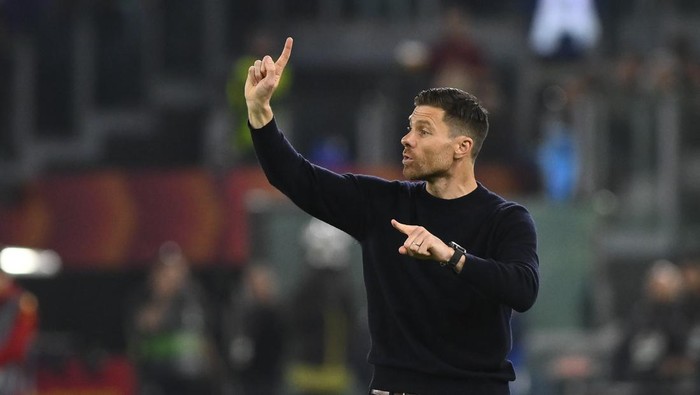 Xabi Alonso of Bayer 04 Leverkusen during the first leg of the Semi-final of the UEFA Europa League between A.S. Roma vs Bayer 04 Leverkusen on May 11, 2023 at the Stadio Olimpico in Rome. (Photo by Domenico Cippitelli/NurPhoto via Getty Images)