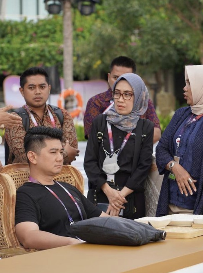 10 Potret Chef Arnold dan Tim Siapkan Jamuan KTT Asean 10 Potret Chef Arnold dan Tim Siapkan Jamuan KTT Asean