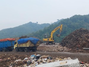 Cara DLHK Jabar Cegah Sumber Air Baku Tercemar Sampah Sarimukti