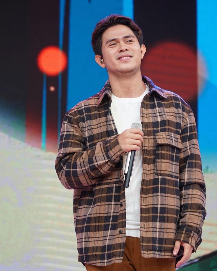Cakra Khan