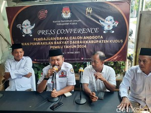Keluarga-Eks Kades di Kudus Nyaleg Lewat Gerindra