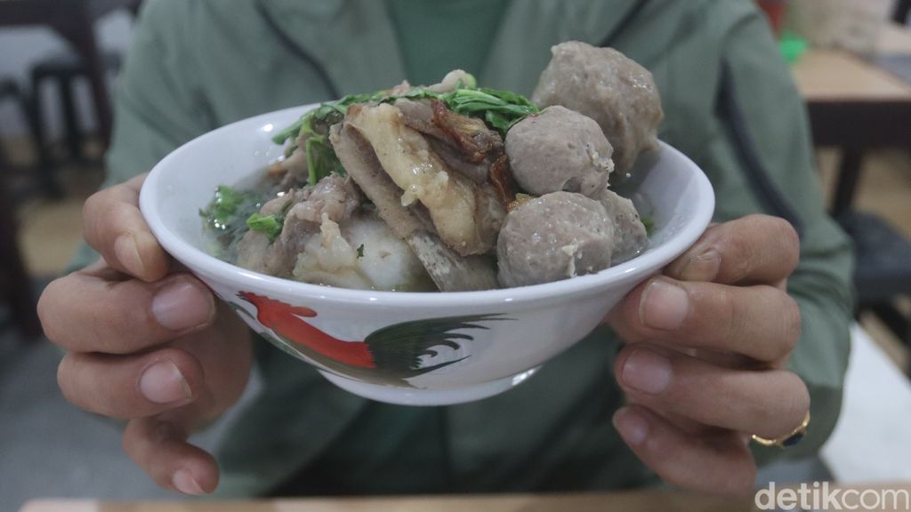 Lagi viral di Bandung, Bakso Tulang Iga Katamso