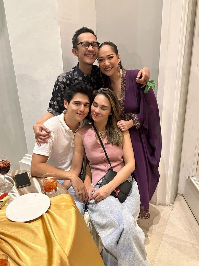 Luna Maya Kedekatan Luna Maya dan Maxime Bauttier